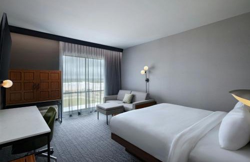 Dripping Springs Hotel | Courtyard by Marriott Austin Dripping Springs