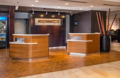 Linthicum Heights Hotel | Courtyard By Marriott Baltimore BWI Airport