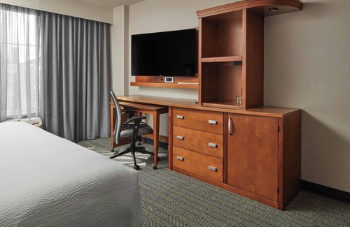 Venable Hotel | Courtyard by Marriott Charlottesville University Medical Ctr