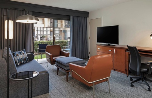 Northwest Anaheim Hotel | Courtyard by Marriott Anaheim Buena Park