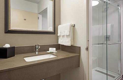 Northwest Anaheim Hotel | Courtyard by Marriott Anaheim Buena Park