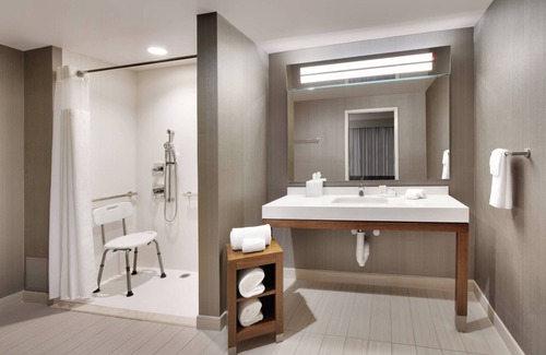 Duluth Hotel | Courtyard by Marriott Atlanta Duluth Downtown