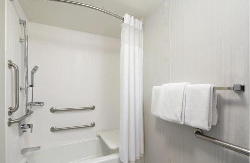 Round Rock Hotel | Courtyard by Marriott- Austin Round Rock