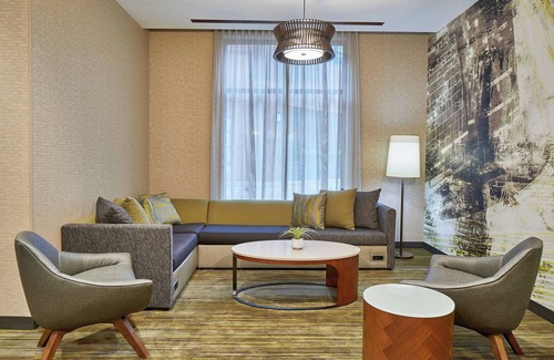 Locust Point Hotel | Courtyard by Marriott Baltimore Downtown/McHenry Row