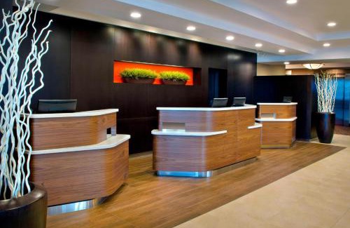 Fallsview Hotel | Courtyard by Marriott Niagara Falls