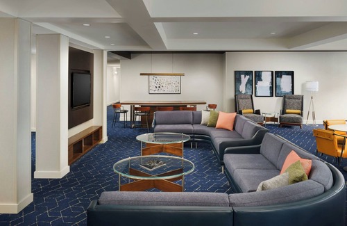 Bedford Park Hotel | Courtyard by Marriott Chicago Midway Airport