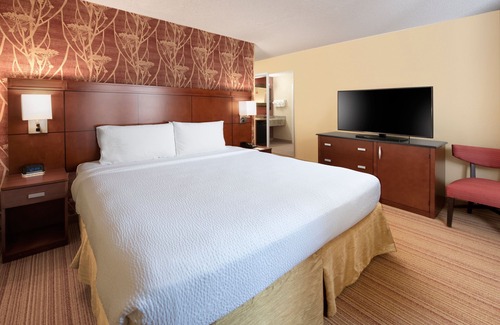 Legacy Park Hotel | Courtyard by Marriott Dallas Plano in Legacy Park