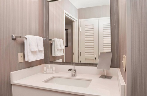 Pontiac Hotel | Courtyard by Marriott Detroit Pontiac/Auburn Hills