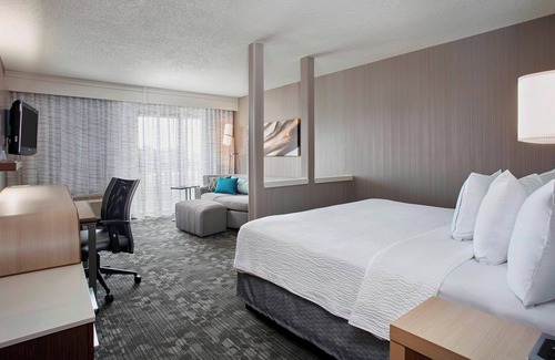 Pontiac Hotel | Courtyard by Marriott Detroit Pontiac/Auburn Hills