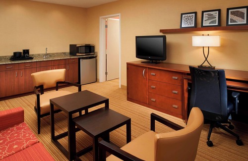 Utica Hotel | Courtyard by Marriott Detroit Utica