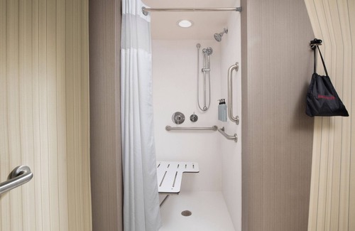 Bloomington Hotel | Courtyard by Marriott Edina Bloomington