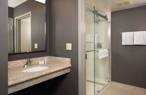 Ballenger Creek Hotel | Courtyard by Marriott Frederick