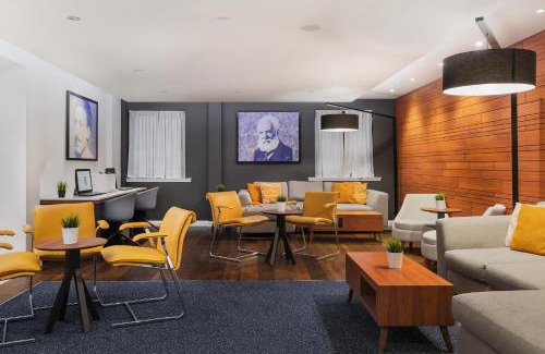 Paisley Hotel | Courtyard by Marriott Glasgow Airport