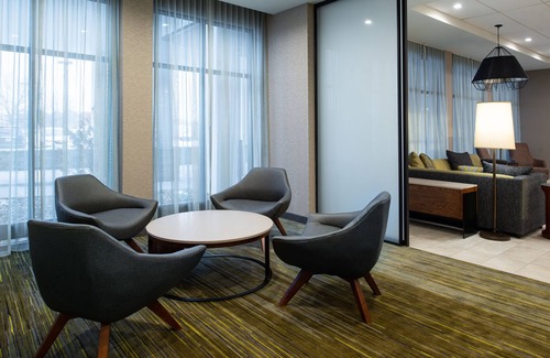 Olathe Hotel | Courtyard by Marriott Kansas City Olathe