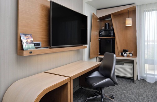 Olathe Hotel | Courtyard by Marriott Kansas City Olathe
