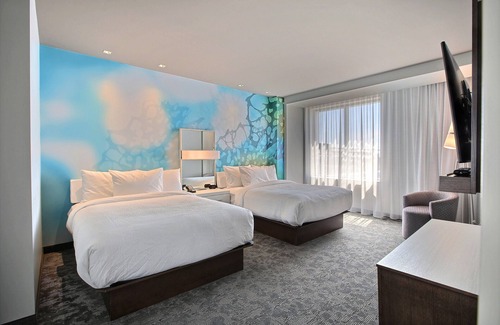 Brossard Hotel | Courtyard by Marriott Montreal Brossard