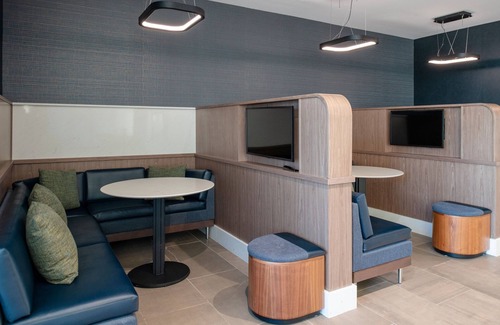 Modesto Hotel | Courtyard by Marriott Modesto North