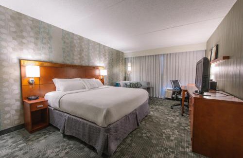 Nashua Hotel | Courtyard by Marriott Nashua
