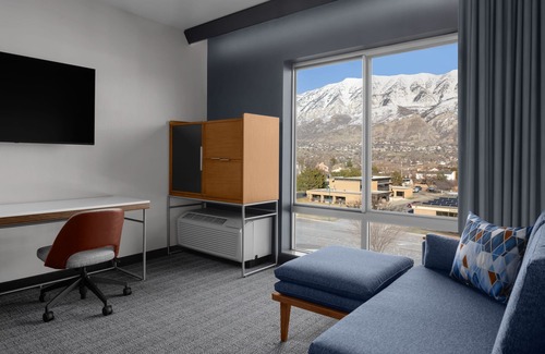 Hillcrest Hotel | Courtyard by Marriott Orem University Place