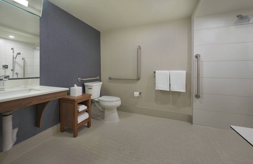Durham Region Hotel | Courtyard by Marriott Oshawa