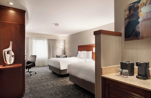 Woodbridge Hotel | Courtyard by Marriott Potomac Mills Woodbridge