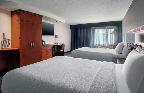 Paramus Hotel | Courtyard by Marriott Paramus