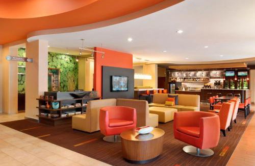 Peoria Hotel | Courtyard by Marriott Peoria
