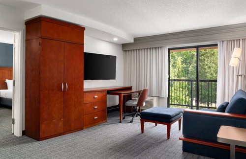 Glen Allen Hotel | Courtyard by Marriott Richmond North