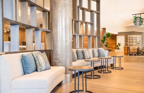 Northwest Bellevue Hotel | Courtyard by Marriott Seattle Bellevue/Downtown