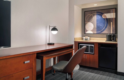 Southcenter Hotel | Courtyard by Marriott Seattle Southcenter