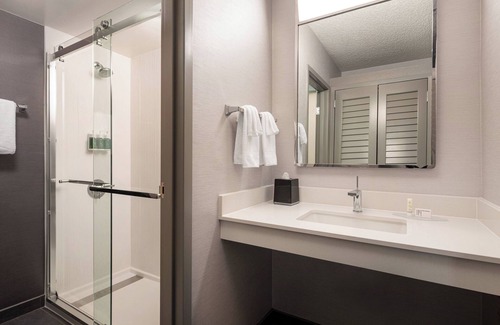 Southcenter Hotel | Courtyard by Marriott Seattle Southcenter