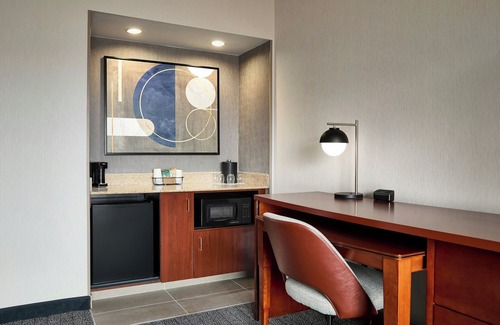 Creve Coeur Hotel | Courtyard by Marriott St Louis Creve Coeur