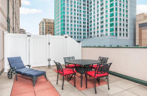 Downtown Hotel | Courtyard by Marriott Stamford Downtown