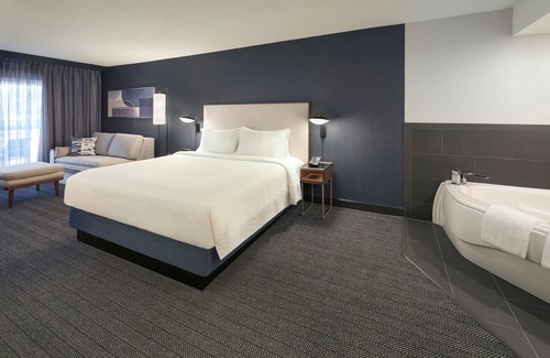 Thornhill Hotel | Courtyard by Marriott Toronto Markham