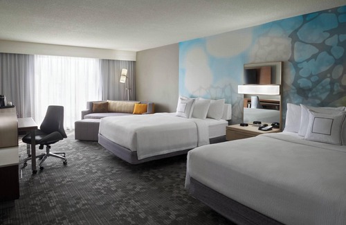 Northeast Mississauga Hotel | Courtyard by Marriott Toronto Airport