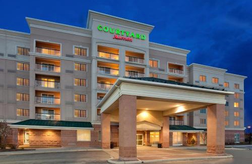Vaughan Hotel | Courtyard by Marriott Toronto Vaughan
