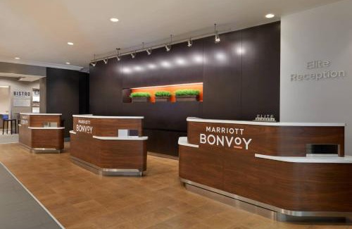 Church and Wellesley Hotel | Courtyard by Marriott Toronto Downtown