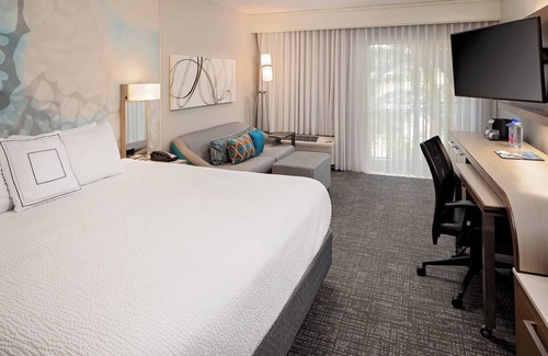 Survey Creek Hotel | Courtyard by Marriott Fort Lauderdale North/Cypress Creek