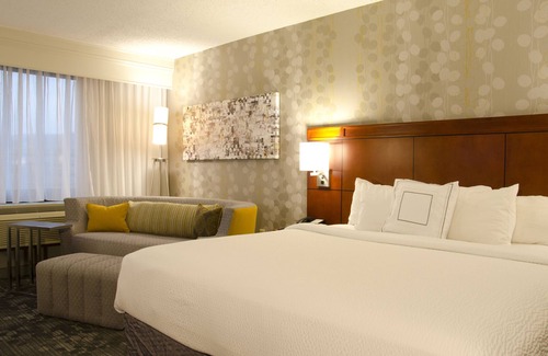 Waterbury Hotel | Courtyard by Marriott Waterbury Downtown