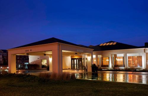 Arlington Heights Hotel | Courtyard Chicago Arlington Heights/South
