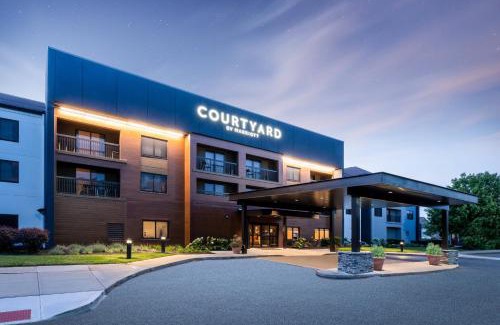 Northeast Columbus Hotel | Courtyard Columbus Airport
