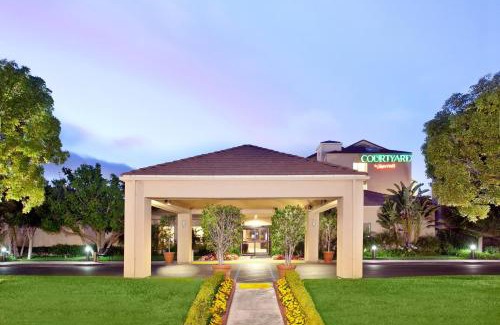 Santa Ana Hotel | Courtyard Costa Mesa South Coast Metro