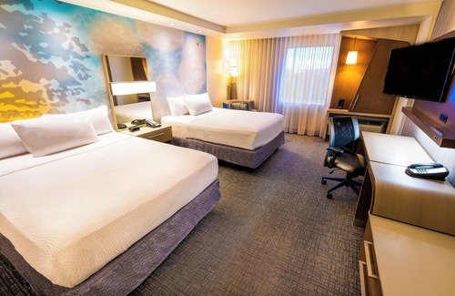 Lake Arbor Hotel | Courtyard Largo Medical Center Drive