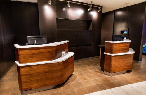 West Hyattsville Hotel | Courtyard Largo Medical Center Drive