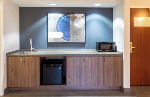 Roseville Hotel | Courtyard Minneapolis St. Paul/Roseville by Marriott