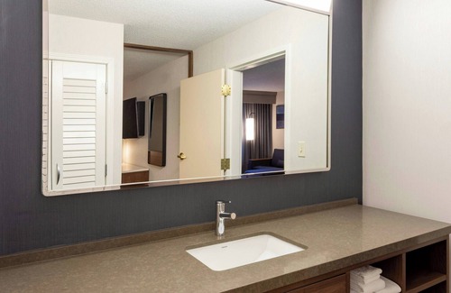 Roseville Hotel | Courtyard Minneapolis St. Paul/Roseville by Marriott