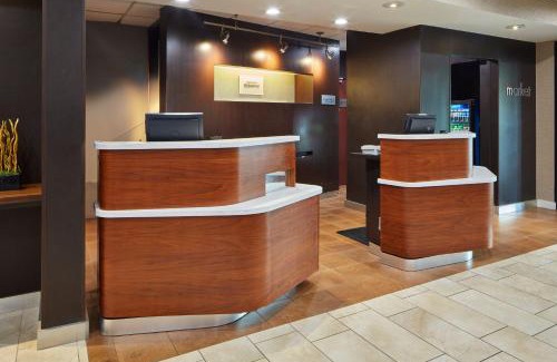 Newport News Hotel | Courtyard Newport News Yorktown