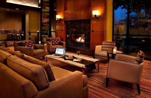 Tukwila Hotel | Courtyard Seattle Sea-Tac Area