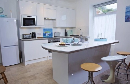 Hope-Cove Cottage | COVE VIEW, pet friendly, with a garden in Hope Cove