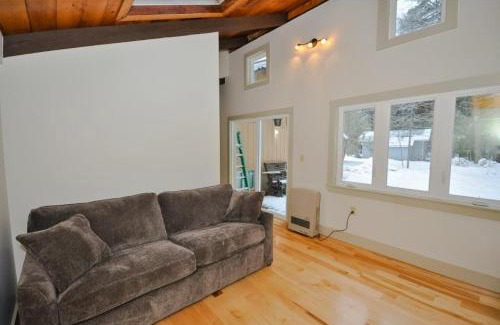 Bartlett House | Covered Bridge Chalet